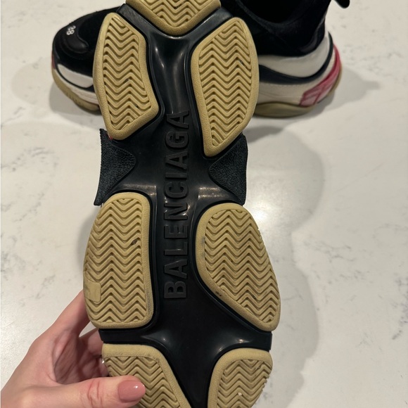 Balenciaga Triple S - Picture 5 of 6